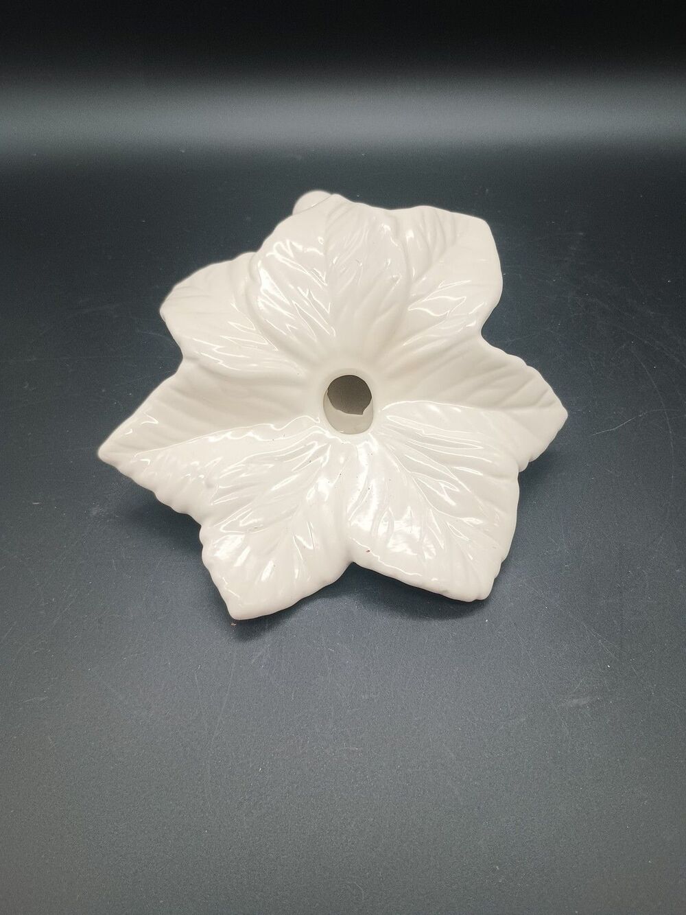 Art POTTERY Ceramic Bridal Wedding Bouquet Holder Floral Creamy White Epergne